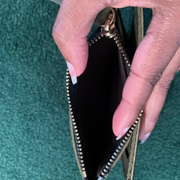 Embroidered Flower Wallet - Picture 8 of 12